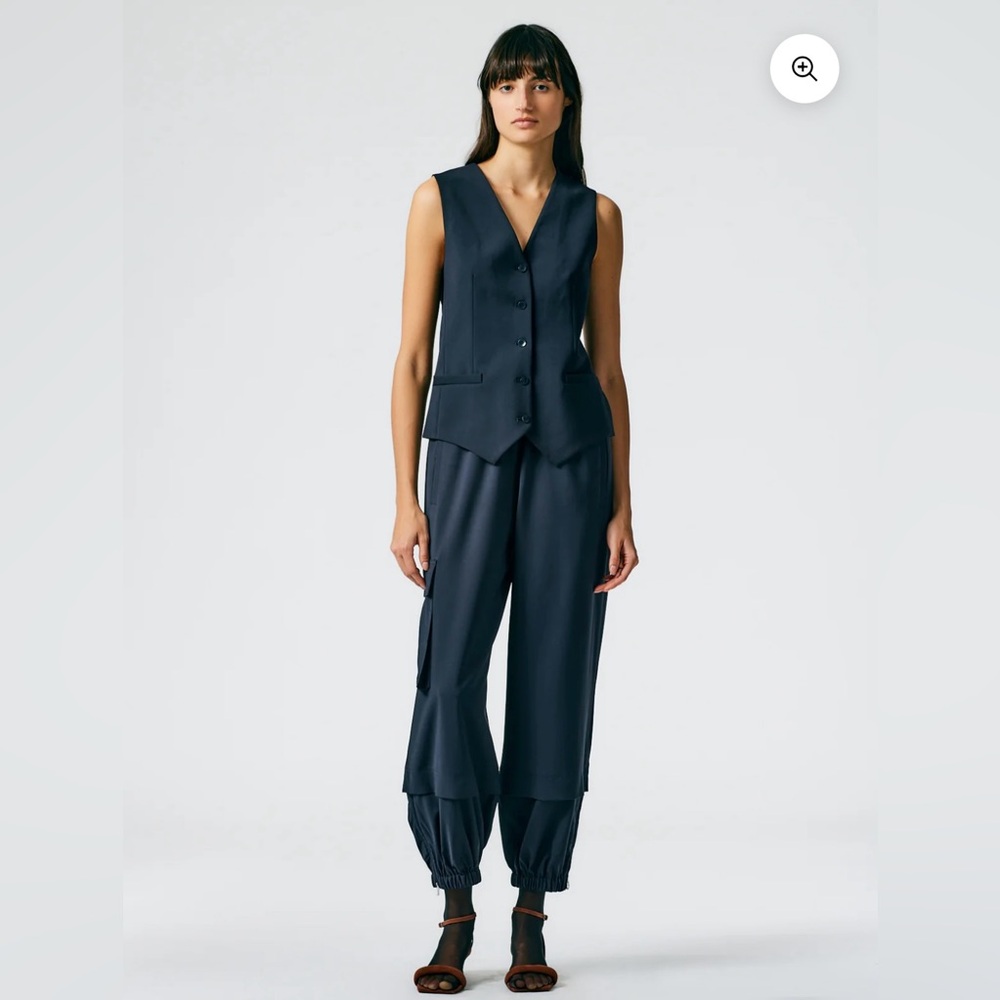 EUC Tibi tropical wool jogger navy sz medium